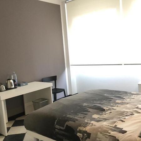 Sub14 Suite Con 2 Camere Da Letto Grandi Реджо Емилия Екстериор снимка